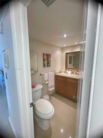 3940 NW 42nd Avenue 319, Lauderdale Lakes, FL 33319