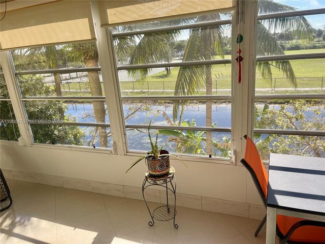 3940 NW 42nd Avenue 319, Lauderdale Lakes, FL 33319