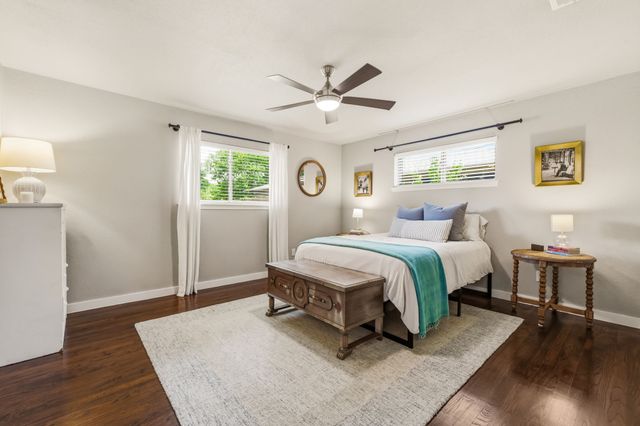 3812 Periwinkle Drive, Dallas, TX 75233