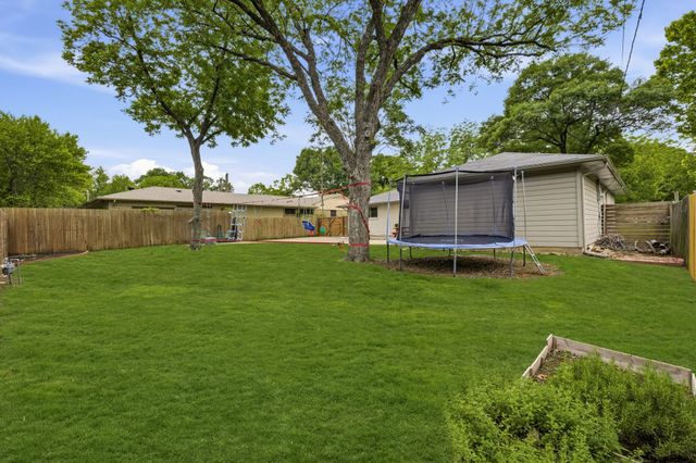 3812 Periwinkle Drive, Dallas, TX 75233