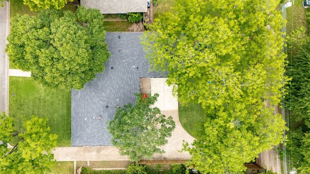 3812 Periwinkle Drive, Dallas, TX 75233