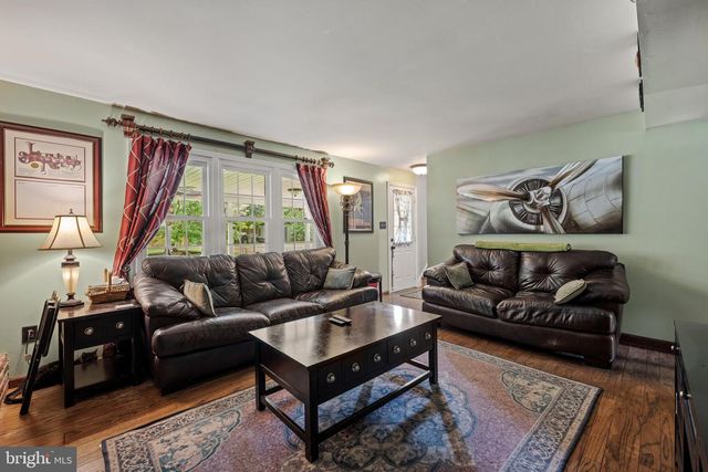 877 DONCASTER, West Deptford, NJ 08066