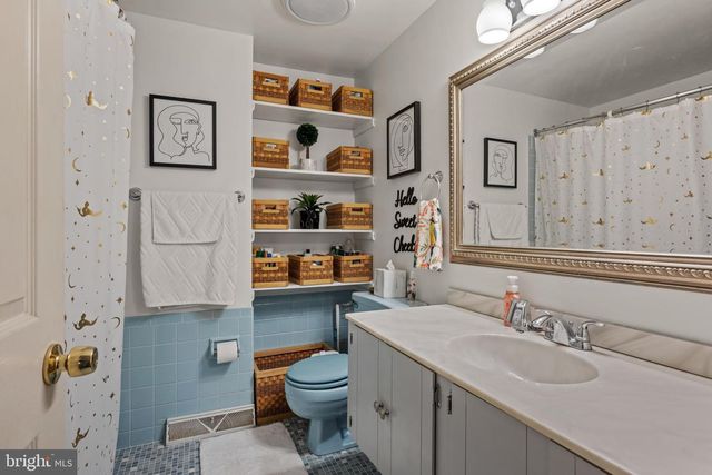 877 DONCASTER, West Deptford, NJ 08066