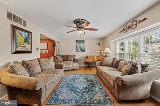 877 DONCASTER, West Deptford, NJ 08066