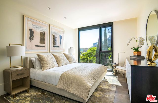 8420 W Sunset Boulevard 704, West Hollywood, CA 90069