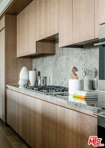 8420 W Sunset Boulevard 704, West Hollywood, CA 90069