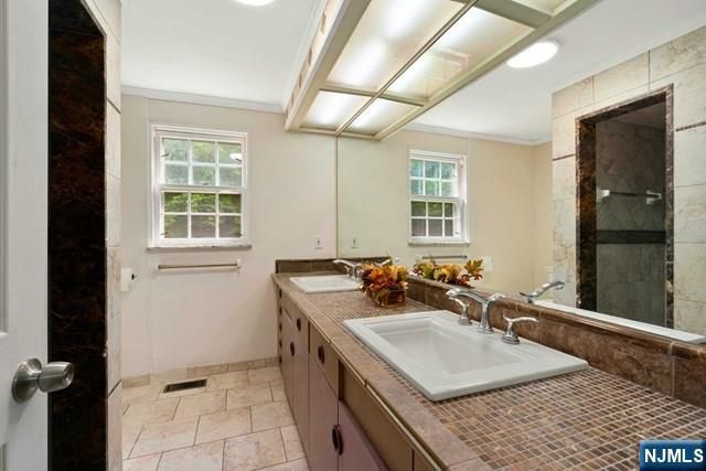 46-48 Oak Road HOUSE 46, Boonton Township, NJ 07005