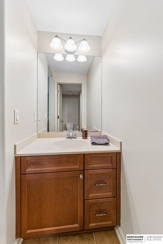 3415 S 184 Avenue, Omaha, NE 68130
