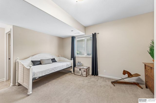 3415 S 184 Avenue, Omaha, NE 68130