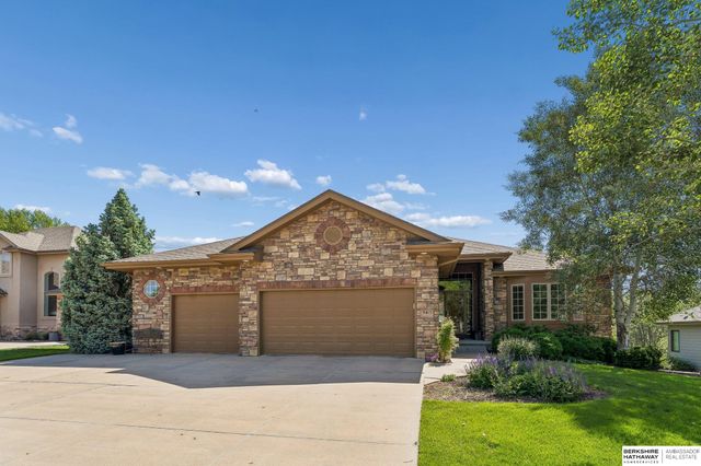 3415 S 184 Avenue, Omaha, NE 68130