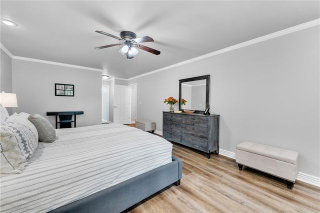 2531 E Joyce Boulevard, Fayetteville, AR 72703