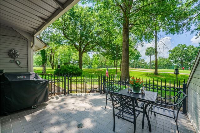 2531 E Joyce Boulevard, Fayetteville, AR 72703