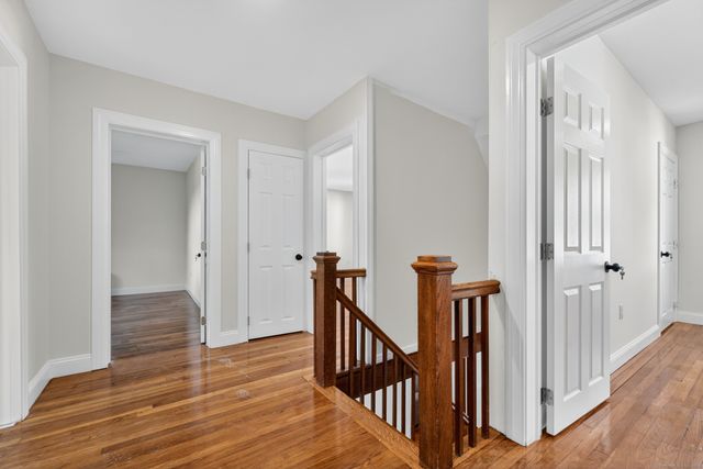 10 Robbins Court, Norwich, CT 06360