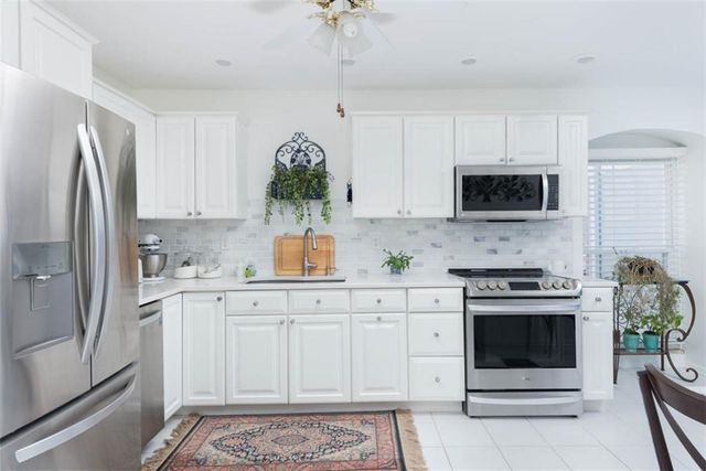 8706 Walmer Street, Overland Park, KS 66212