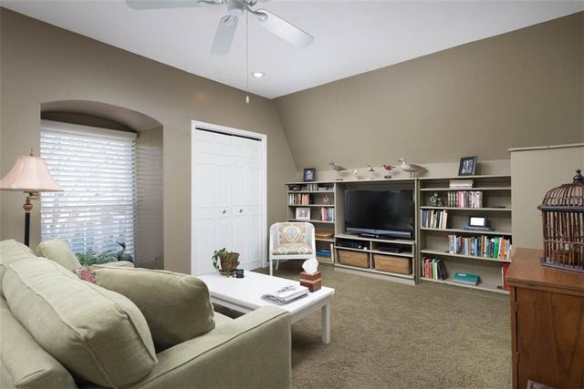 8706 Walmer Street, Overland Park, KS 66212