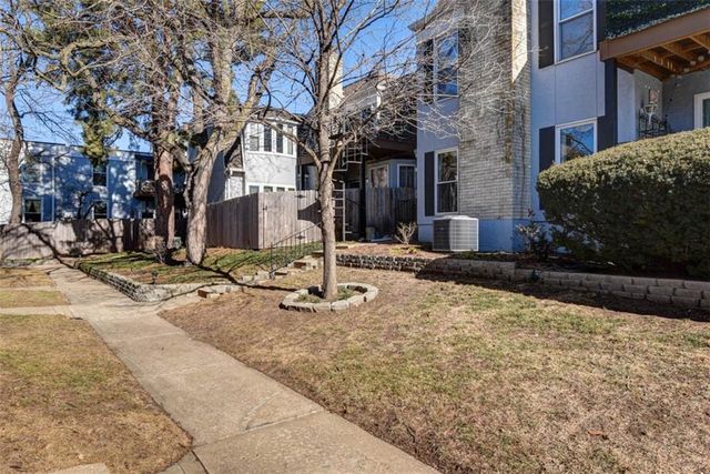 8706 Walmer Street, Overland Park, KS 66212