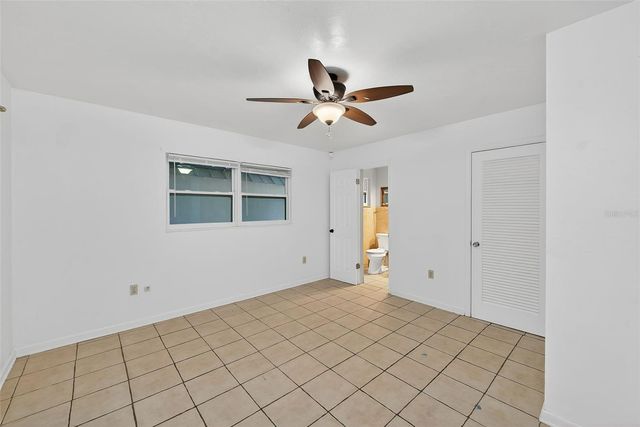 3946 OMEGA CIRCLE, Sarasota, FL 34235