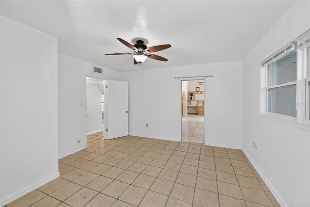 3946 OMEGA CIRCLE, Sarasota, FL 34235