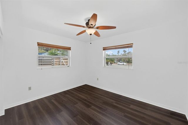 3946 OMEGA CIRCLE, Sarasota, FL 34235