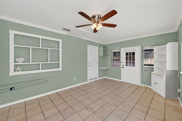 3946 OMEGA CIRCLE, Sarasota, FL 34235