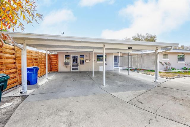 3946 OMEGA CIRCLE, Sarasota, FL 34235