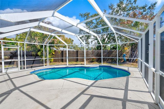 3946 OMEGA CIRCLE, Sarasota, FL 34235