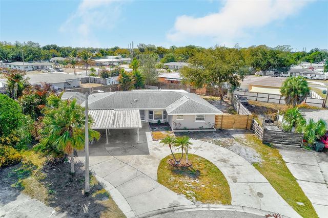 3946 OMEGA CIRCLE, Sarasota, FL 34235