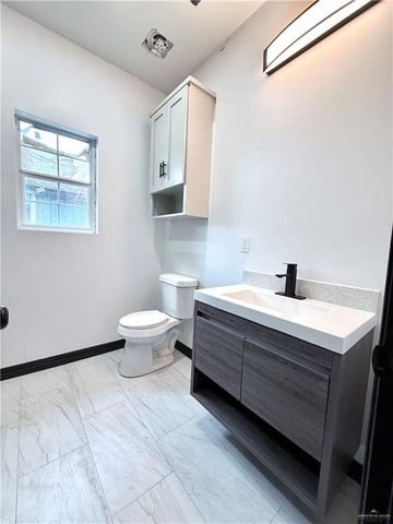 204 S 83rd Street, Edinburg, TX 78542