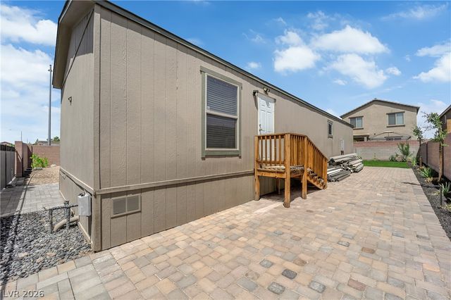 5240 Los Pinos Street, Las Vegas, NV 89122