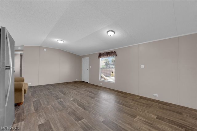 5240 Los Pinos Street, Las Vegas, NV 89122