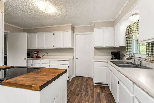 430 Delong Rd, Smithville, TN 37166