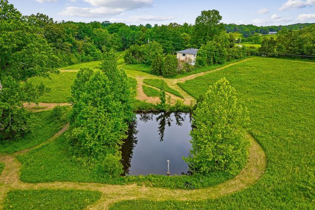 430 Delong Rd, Smithville, TN 37166