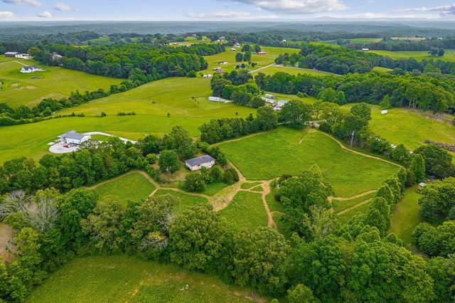 430 Delong Rd, Smithville, TN 37166