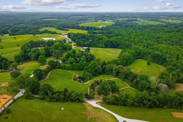 430 Delong Rd, Smithville, TN 37166