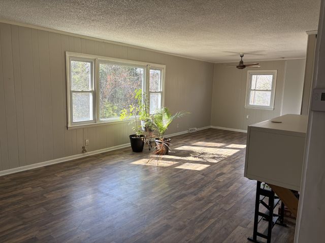 430 Delong Rd, Smithville, TN 37166