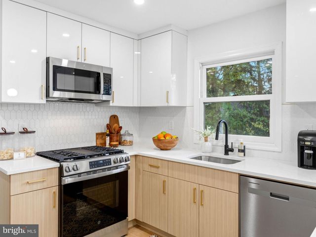 1818 RUSSET DR, Cherry Hill, NJ 08003