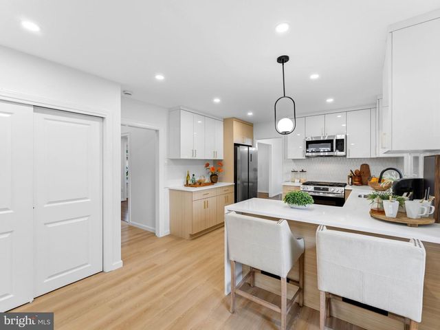 1818 RUSSET DR, Cherry Hill, NJ 08003