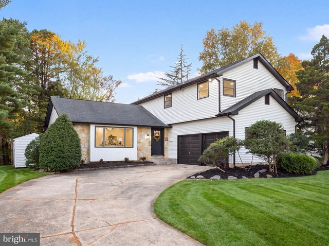 1818 RUSSET DR, Cherry Hill, NJ 08003
