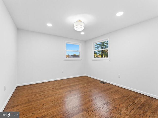 1818 RUSSET DR, Cherry Hill, NJ 08003