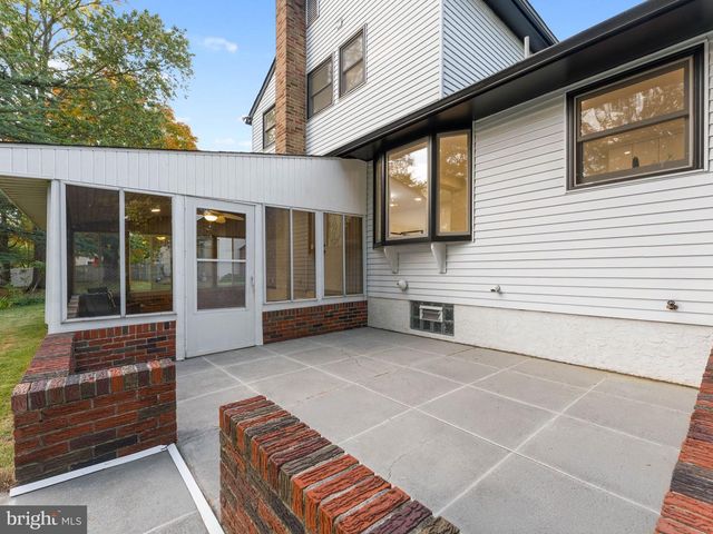 1818 RUSSET DR, Cherry Hill, NJ 08003