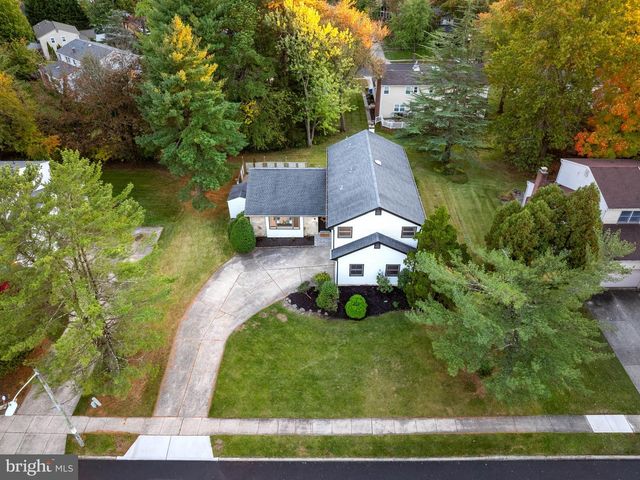 1818 RUSSET DR, Cherry Hill, NJ 08003