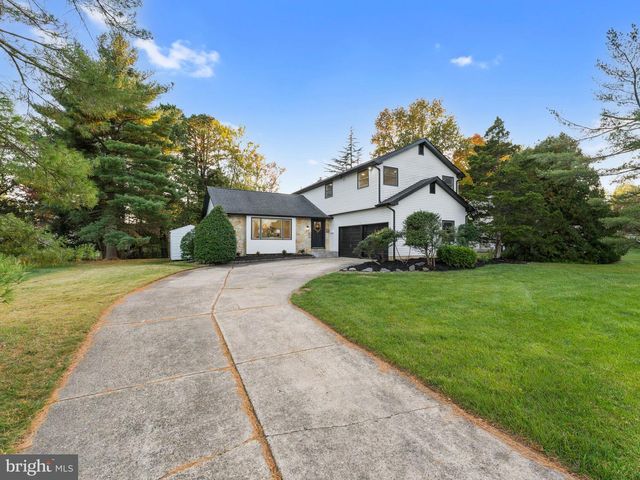 1818 RUSSET DR, Cherry Hill, NJ 08003
