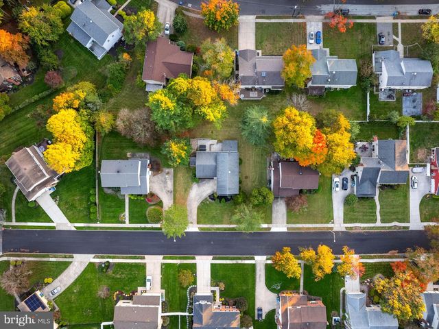 1818 RUSSET DR, Cherry Hill, NJ 08003
