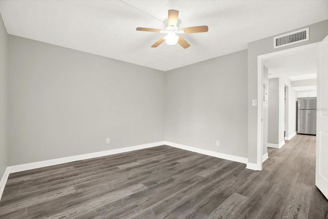 8345 13TH STREET N B, St Petersburg, FL 33702
