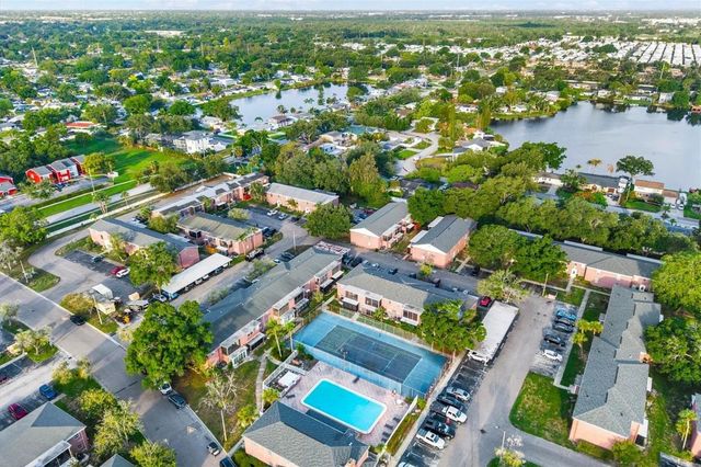 8345 13TH STREET N B, St Petersburg, FL 33702