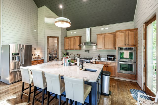 1506 Rock Springs Rd, Bethpage, TN 37022