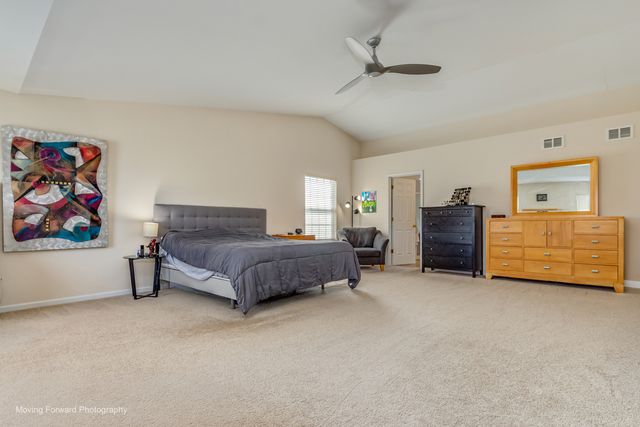 2368 Pagosa Springs Drive, Aurora, IL 60503