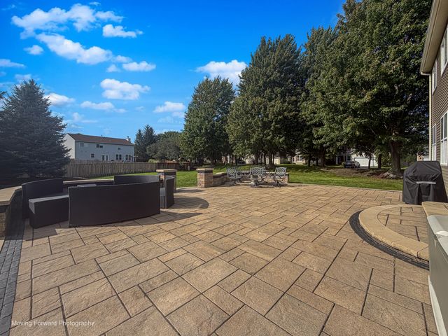 2368 Pagosa Springs Drive, Aurora, IL 60503