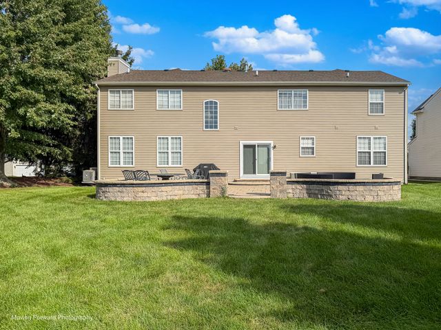 2368 Pagosa Springs Drive, Aurora, IL 60503
