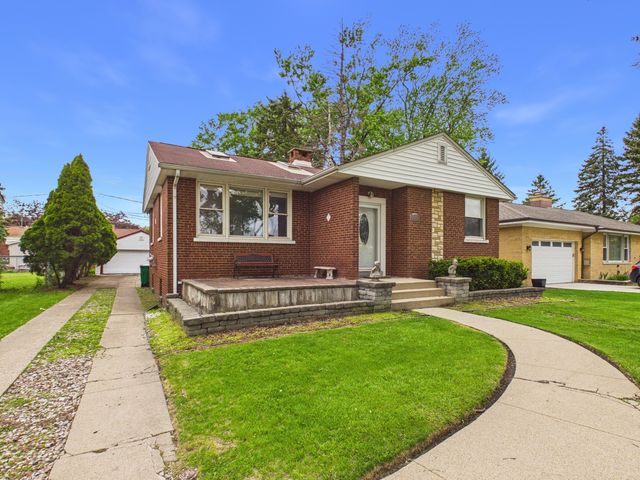 2308 Stratford Avenue, Westchester, IL 60154